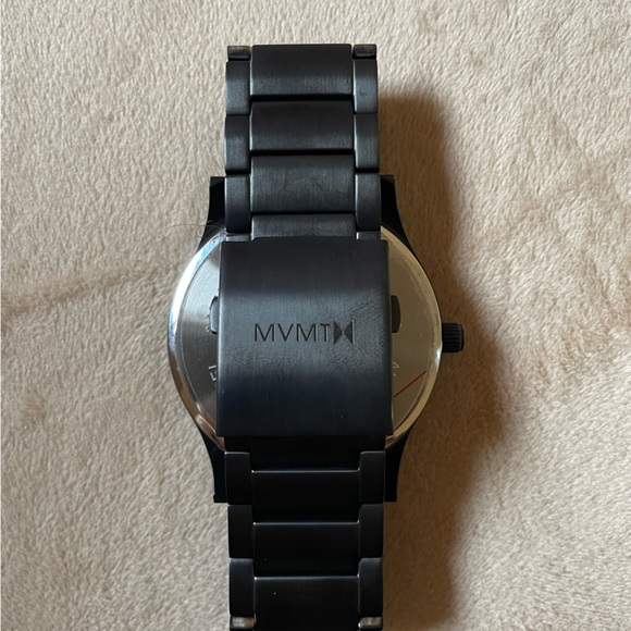MVMT black link watch - Picture 4 of 6